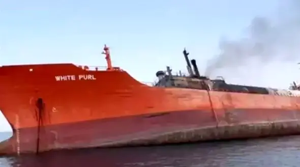 پایان 3 روز عملیات نفسگیر مهار آتش سوزی  ال.پی.جی در خلیج فارس + عکس