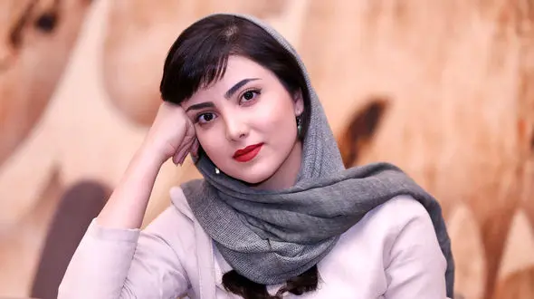 فیلم آواز باشکوه زیبا کرمعلی با آهنگ  روزبه بمانی ! /  کجا باید برم که یه یک شب فکرتو منو راحت بزاره + موزیک ویدیو