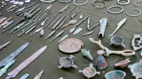 گنج نفیس ساسانی در دخمه مردان تهرانی + فیلم