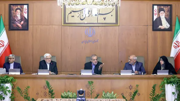 ارائه گزارش مالی دولت توسط رئیس خزانه‌داری