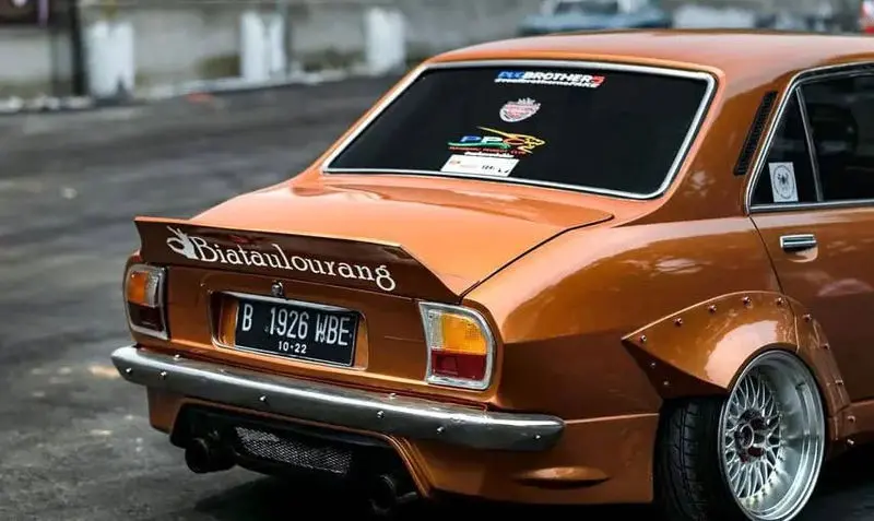 تصویر پژو ۵۰۴ کوپه