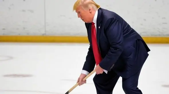 فیلم / هاکی بازی ترامپ را ببینید / آخر سر همه بازیکنان رو کتک زد