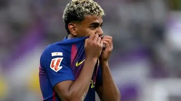 ستاره بارسا در مخمصه؛ بیماری لاعلاج لامین یامال چیست؟!