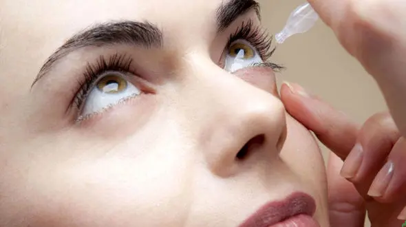 استفاده از قطره گوش و چشم و بینی در روزه چه حکمی دارد؟