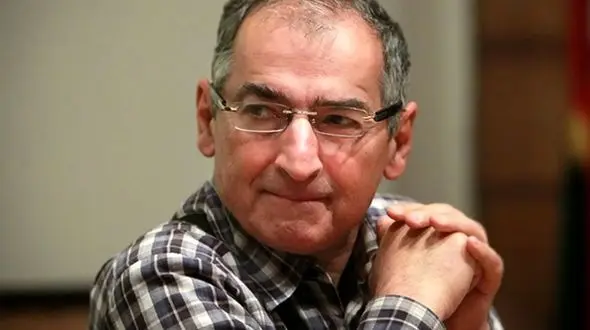 نقد زیباکلام بر بودجه نهادهای فرهنگی؛ آیا صداوسیما مردم را به خدا نزدیک‌تر کرده است؟