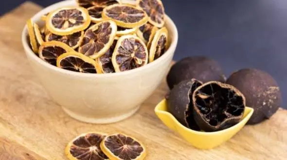 آیا پوست لیموعمانی برای کبد چرب مفید است؟ این اشتباه رایج را تکرار نکنید!