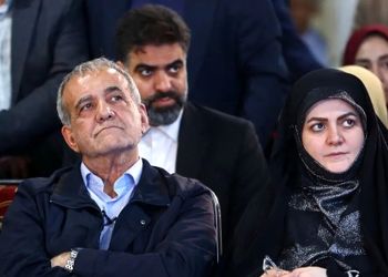 عکس ها نگاهی به خانه اصیل  پدری دکتر پزشکیان با نمای نوستالژیک و درخت میوه حیاطشان/ چقدر آرام و باصفا 