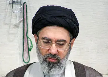 عکس ها /  مجتبی خامنه ای در لباس غیر روحانی در محلی که در تصورتان نمی گنجد