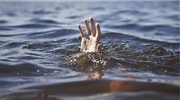 غرق شدن پسر 12 ساله در برابر چشمان عمویش 