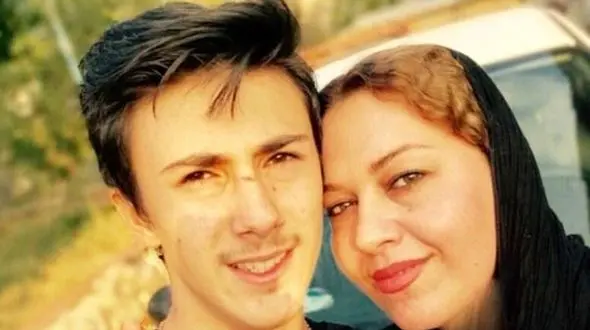 گیتی قاسمی بازیگر سریال «اجل معلق»: درسته زن‌های سرزمینم سختی می‌کشن ولی دلم برای مردایی که نمیتونن اجاره خونه بدن و 2 کیلو میوه بخرن بیشتر میسوزه!