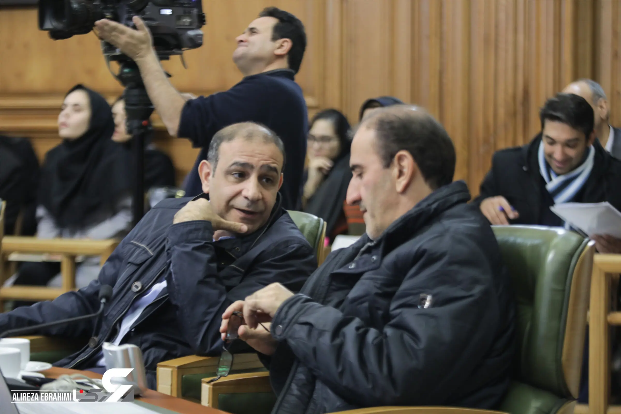 شهردار تهران شخصا گود ها رها شده را پیگیری کند/تخلف سازمان تاکسیرانی از تغییر غیر قانونی ماده 2آیین نامه