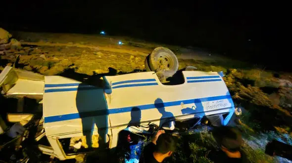 سقوط مرگبار مینی‌بوس در روستای  گلبهار   20 کشته و مصدوم بر جا گذاشت 