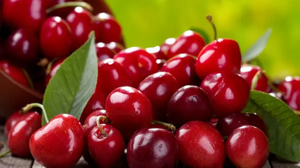 آشنایی با خواص این میوه خوش رنگ و خوشمزه