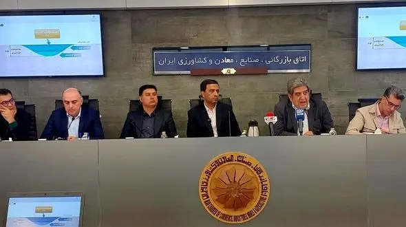 تمام آب پایتخت غصبی است / مصرف روزانه 350 هزار لیتر آب در پالادیوم تهران / تخلیه اصفهان تا 1415 ممکن است