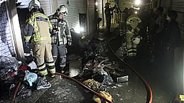 آتش سوزی شبانه در بازار تهران / محبوسان در آتش نجات یافتند