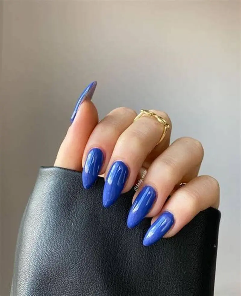 لاک آبی کاربنی