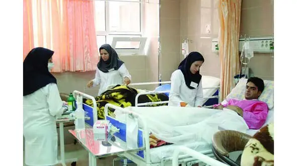 پذیرش دانشجوی پرستاری  از طریق کنکور / دانشجویان نگران آینده شغلی خود نباشند