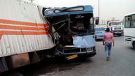 تصادف وحشتناک اتوبوس مسافربری با تریلی در سمنان