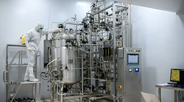 تصاویر خط تولید واکسن کوو ایران برکت