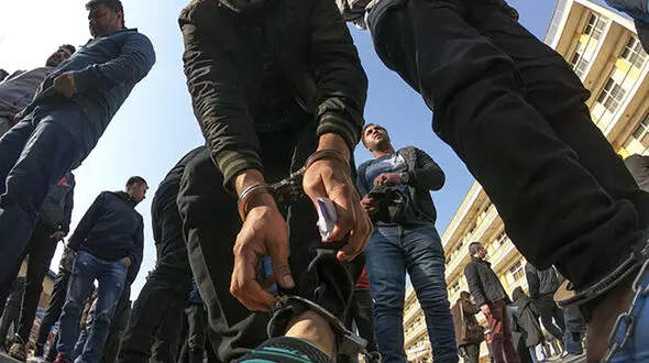 سارقان موبایل قاپ در قائم شهر دستگیر شدند