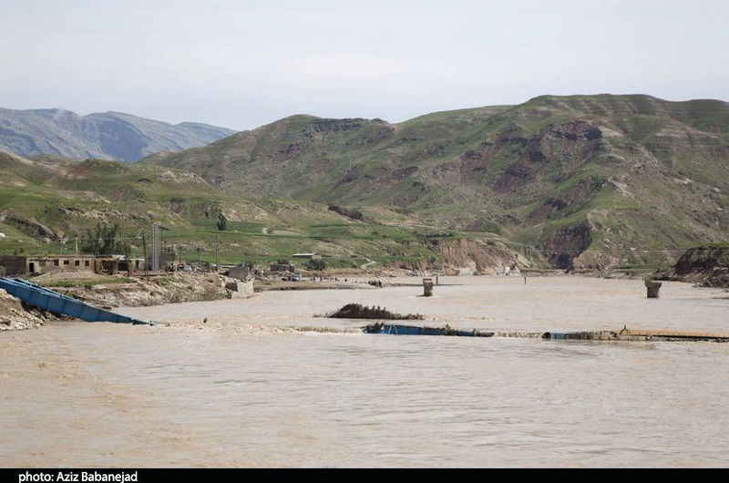 تخریب کامل روستای «چم‌مهر»