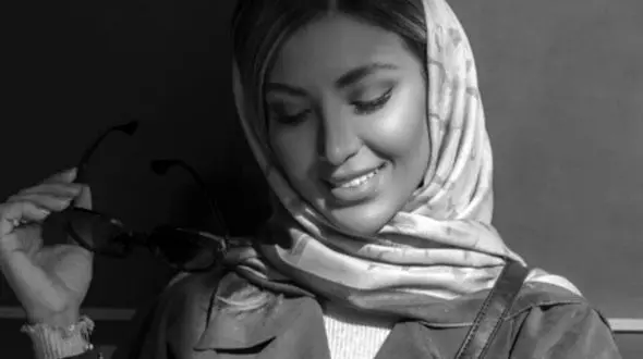 بشقاب صبحانه سالم و رژیمی مینا مختاری با تخم مرغ، تُست و زیتون/ از زیر بشقابی حصیری تا طرح ظرف و ظروف همه ایرانی پسند و اصیل+عکس