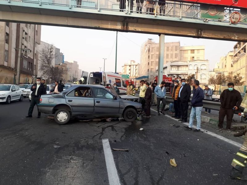 حادثه تصادف در مسیر شمال به جنوب بزرگراه یادگار امام، ابتدای خیابان خرم رودی.  