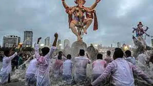 مرگ بیش از 50 نفر در جشنواره هندی