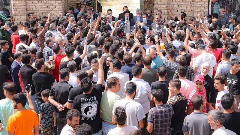 سفر رییس جمهوری به همدان -آیت‌الله سید ابراهیم رئیسی رئیس دولت سیزدهم در سی‌اُمین سفر استانی خود عازم استان همدان ش