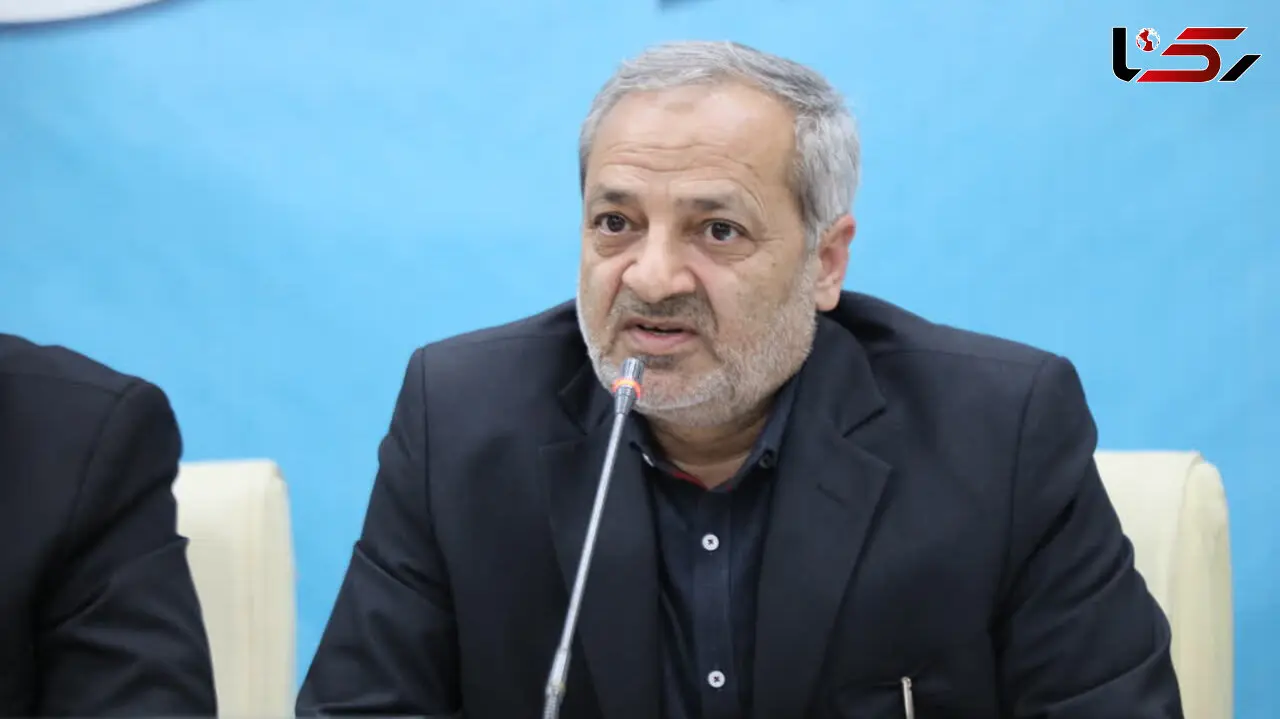 فیلم خاک پاشیدن و سنگ زدن به وزیر آموزش و پرورش سر مزار دختران دانش آموز کرمانی !