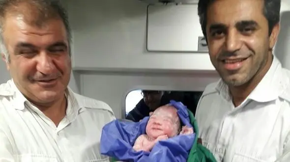 امدادرسانی اورژانس 115 بهنمیر به مادر باردار + عکس نوزاد