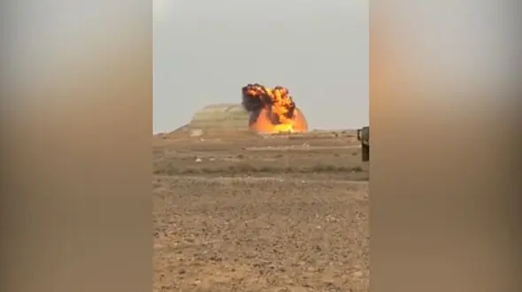 فیلم لحظه انفجار خودروی بمبگذاری شده در الانبار
