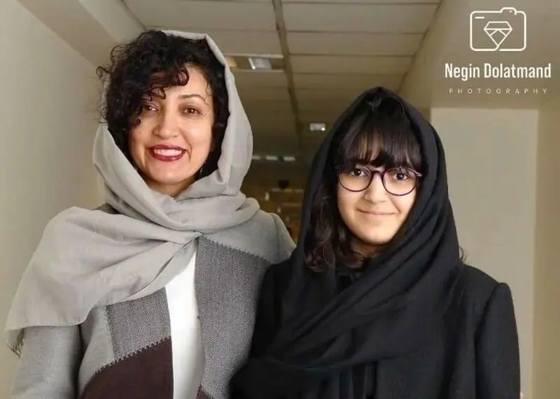 نگار عابدی