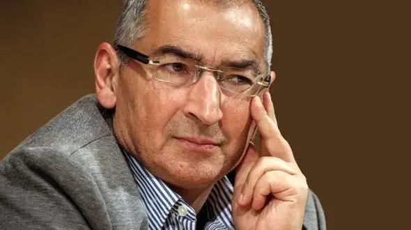 زیباکلام به دادگاه انقلاب تهران احضار شد