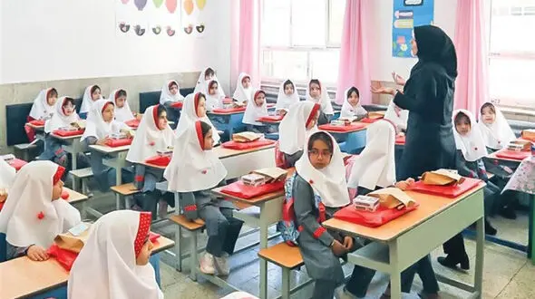 حضوری شدن مدارس تهران فردا مشخص می‌شود 