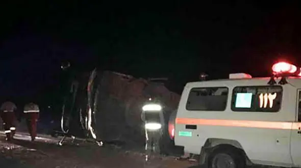 24 مسافر در جاده فیروز کوه زنده ماندند