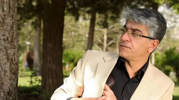 نویسنده معروف و جنجالی ایرانی به قید وثیقه آزاد شد +عکس