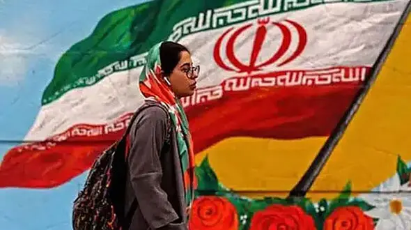 آشپزخانه‌های خاموش، زنان در آتش ابرتورم/ ازدواج و فرزندآوری، نرخ مشارکت زنان متاهل در بازار کار را به یک‌پنجم کاهش می‌دهد