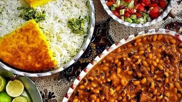 طرز تهیه خورش ترشی گورما؛ خوشمزه‌ ترین خورش اردبیلی برای مجالس