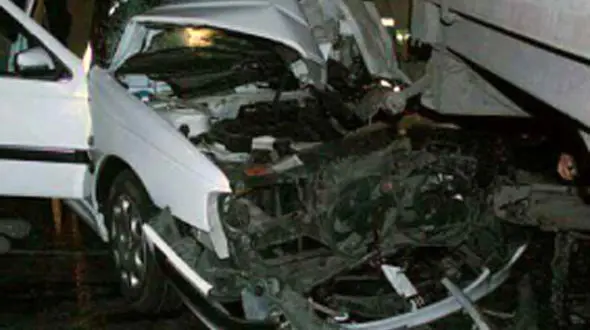 6 کشته و زخمی در تصادف پژو با تریلی + عکس