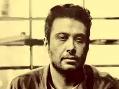 دانلود آهنگ با تو باشم غم چیه محسن چاوشی  /  دوست دارم نگات کنم تا که بی حال بشم تو ازم دل ببری منم اغفال بشم + متن کامل