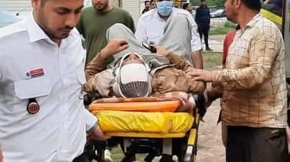 سقوط هولناک 2 کارگر بعد از برق گرفتگی در بالای ساختمان / در رشت رخ داد