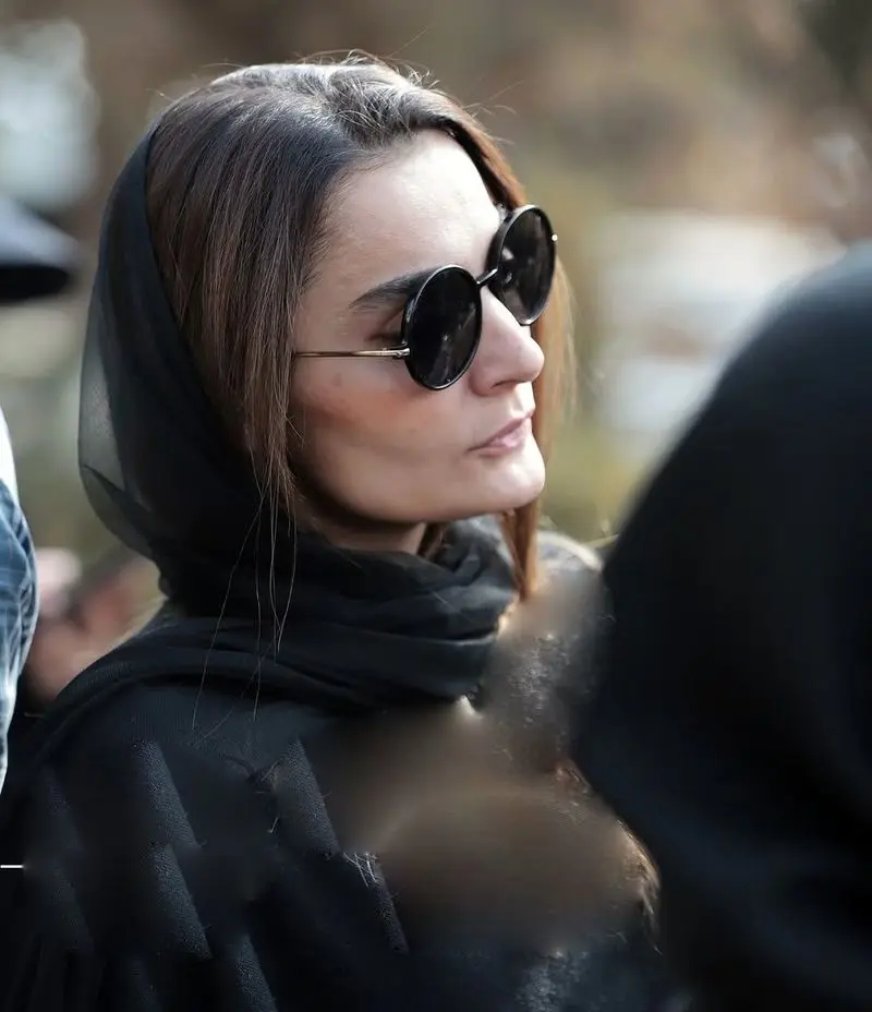 السا فیروز آذر