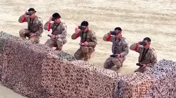 فیلم مانور کوچکترین پهپادهای چین