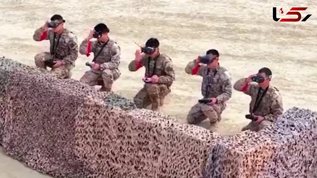 فیلم مانور کوچکترین پهپادهای چین