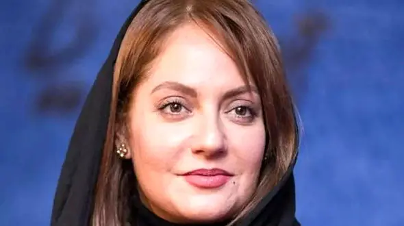 اولین عکس از مادر جذاب پوش مهناز افشار ! + عکس منشوری خانم بازیگر کنار هلی کوپتر !