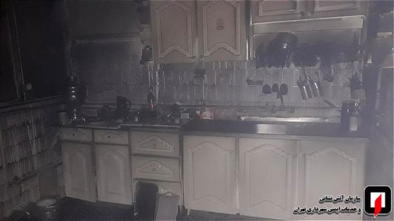 عملیات 125 برای مهار آتش در حیاط ساختمان مسکونی