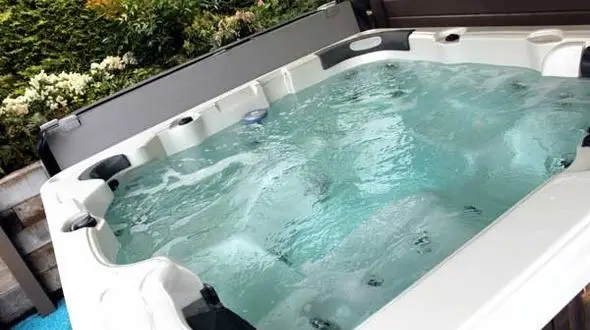 آیا جکوزی خانگی ارزش خرید دارد؟