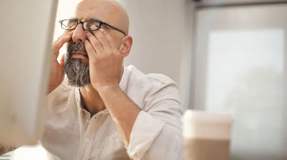 دلایل احساس خستگی مداوم را بشناسید!