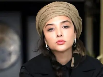 فیلم / الهام کردا به آناهیتا درگاهی: وقتی بهت خیانت میشه ... هر روز میری جلوی آینه وایمیستی خودتو نگاه می‌کنی ... میگی مگه من چِم بوده که بهم ...